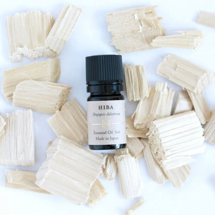 エッセンシャルオイル ヒバ